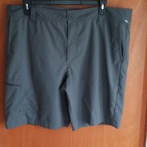Magellan fishing shorts size 42